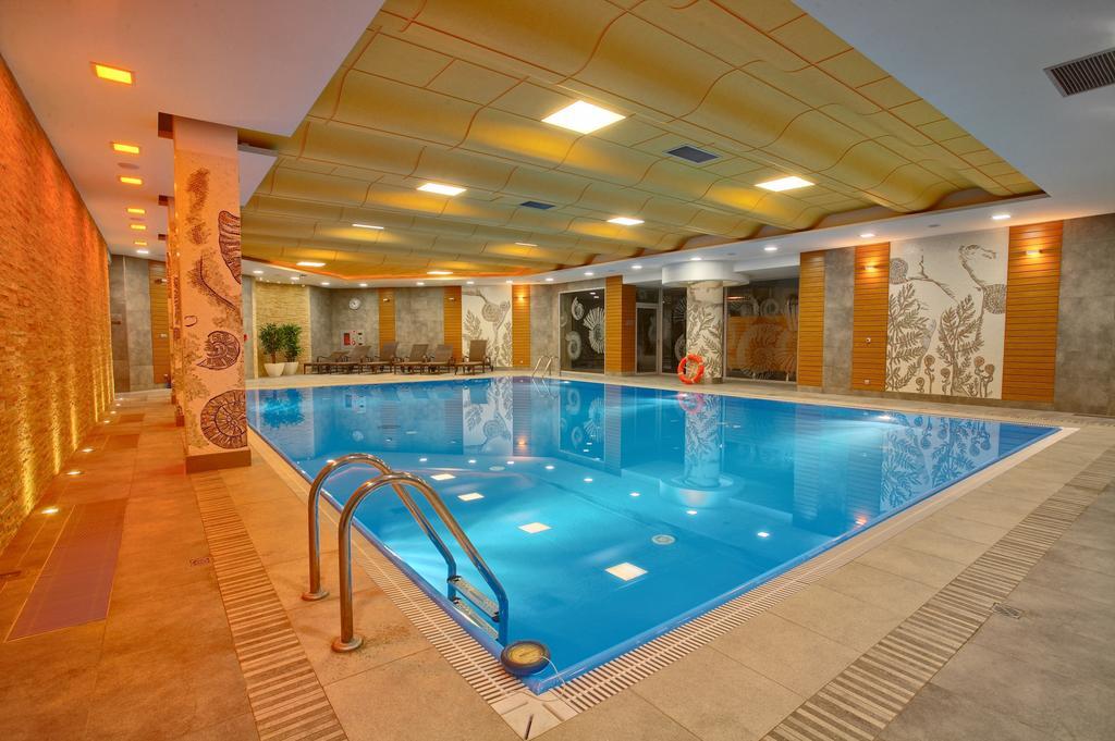 Hotel Perla Bieszczadow Geovita 차르나 외부 사진