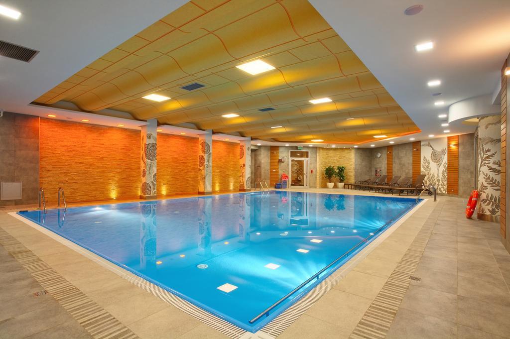 Hotel Perla Bieszczadow Geovita 차르나 외부 사진