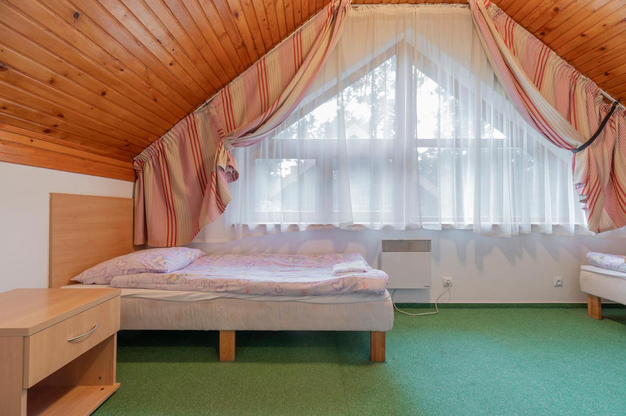 Hotel Perla Bieszczadow Geovita 차르나 외부 사진